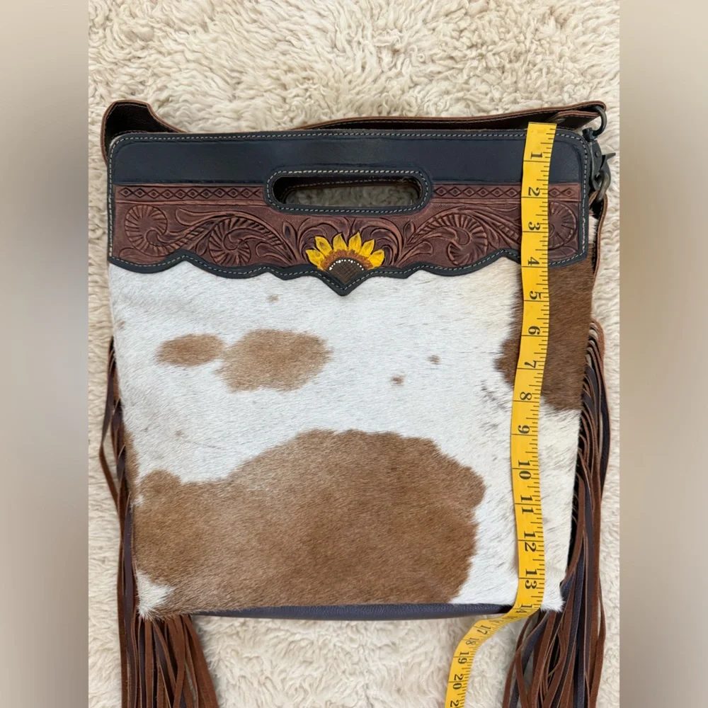 Fringe Cowhide Purse - Picture 5 of 7